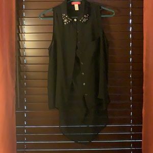 Six Degrees brand top